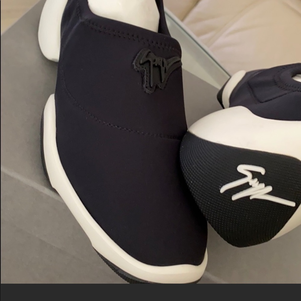 Shoes - Picture 3 of 5